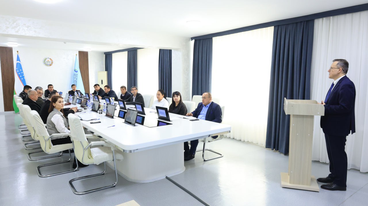 “Oliy ta'limda sun'iy intellektdan foydalanishning etik va huquqiy jihatlari” mavzusida seminar